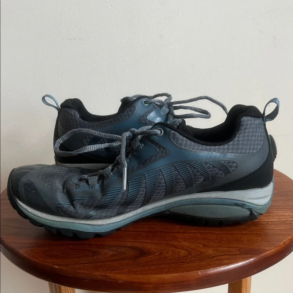 Merrell Women's Black and Gray Athletic Shoes vibram soles